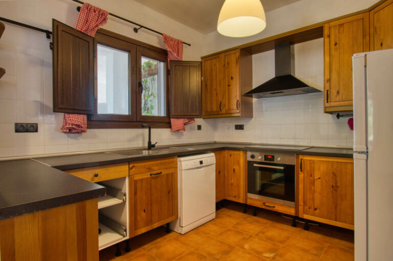 Kitchen — Villa Vilo holiday house, Mondrón (Periana)
