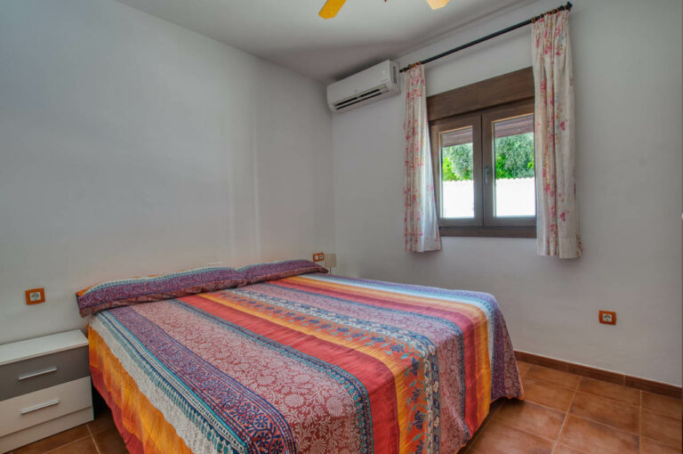 Bedroom 2 — Villa Vilo holiday house, Mondrón (Periana)