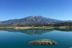 Pantano La Viñuela — Casa Rural Villa Vilo, Mondrón (Periana)
